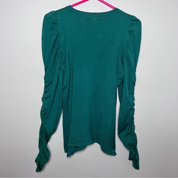 August Silk Green Ruched Long Sleeve Tee Silk Blend Soft and Comfy Size M - Picture 3 of 6
